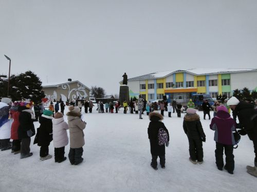 Сабада «Күрше» республика проектының кышкы «Хәзинә» фестивале кысаларында «Зур түгәрәк уен»ы узды