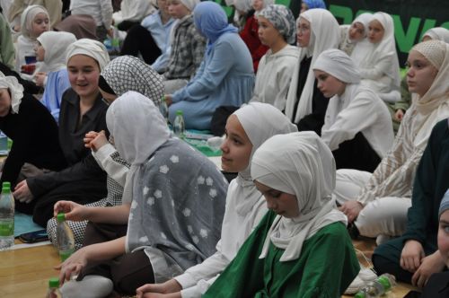 Сабада мәктәп укучылары өчен ифтар ашы узды
