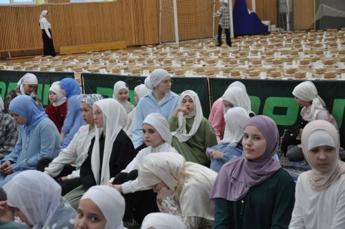 Сабада мәктәп укучылары өчен ифтар ашы узды