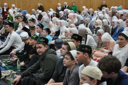 Сабада мәктәп укучылары өчен ифтар ашы узды