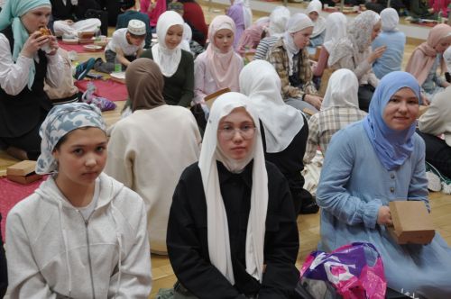 Сабада мәктәп укучылары өчен ифтар ашы узды