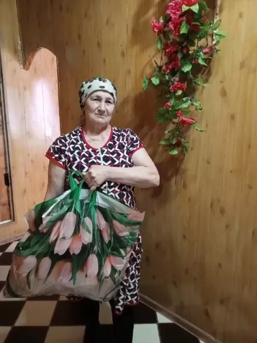 «Игенче» җәмгыятендә хуҗалыкта хезмәт куйган 280 ветеранга Рамазан күчтәнәче тапшырдылар