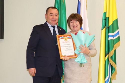 Халыкның медицина ярдәме  күрсәтүдән канәгатьлеге “4”ле билгесе  белән бәяләнә