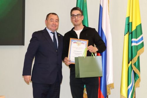 Халыкның медицина ярдәме  күрсәтүдән канәгатьлеге “4”ле билгесе  белән бәяләнә