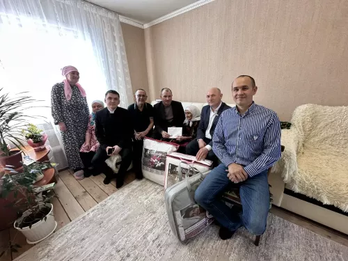 Миңгәр авылында яшәүче Асия Кашапованы 95 яшьлек олы юбилее белән котладылар