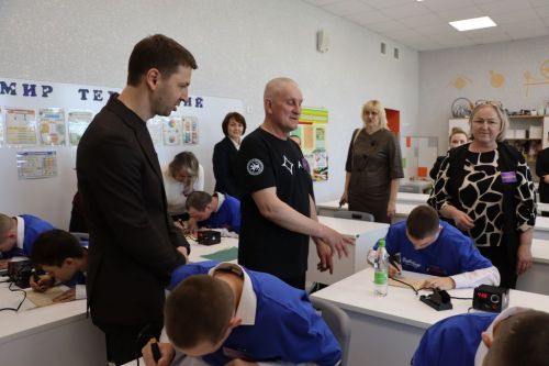 Төп бүләк –  һөнәрләр дөньясының бер өлеше булу мөмкинлеге.