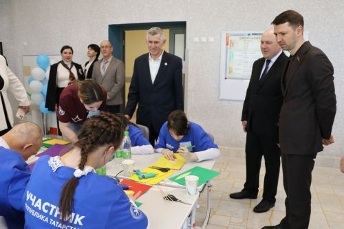 Төп бүләк –  һөнәрләр дөньясының бер өлеше булу мөмкинлеге.
