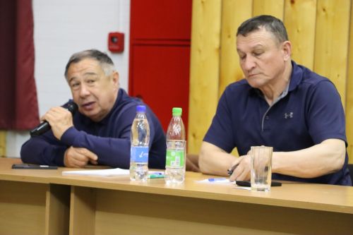 “Игенче” җәмгыятендә җитәкчеләр  катнашында терлекчелектә I  кварталдагы эшкә анализ  ясалды