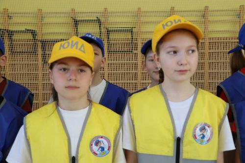 Яшь юл инспекторлары олы юлга  чыгар  алдыннан зур  сынаулар аша  үтә