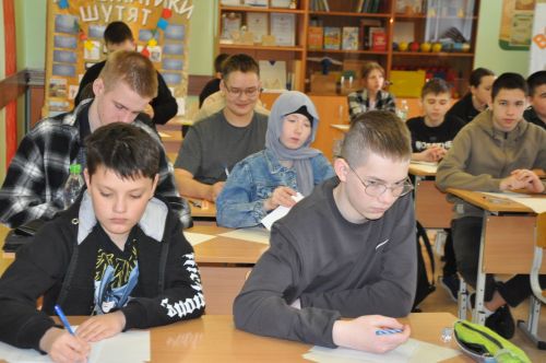 “Фән илендә сәяхәттә булдык”
