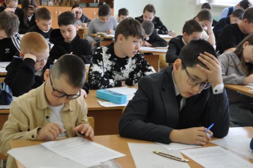 “Фән илендә сәяхәттә булдык”