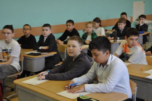“Фән илендә сәяхәттә булдык”
