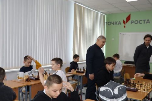 Шахматта һәр йөреш, һәр позиция — сайлау һәм җаваплылык, ә партияләр  акыллар һәм характерлар көрәше