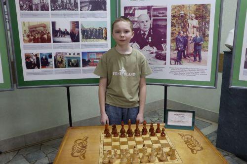 Шахматта һәр йөреш, һәр позиция — сайлау һәм җаваплылык, ә партияләр  акыллар һәм характерлар көрәше