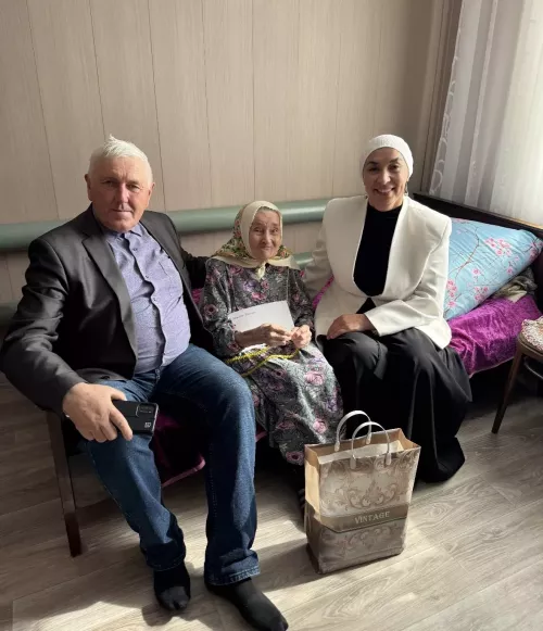 Бүгенге көндә Байлар Сабасында яшәүче Гөлчирә Фәләхова  94 яшьлек юбилеен билгеләп үтә