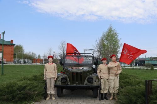 Җиңү килде җирне нурга күмеп...
