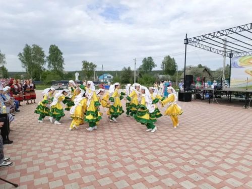 Сабалылар Киров өлкәсендә үткән  «Тугәрәк уен» V төбәкара татар фольклоры фестиваль-конкурсының Гала концертында катнашты
