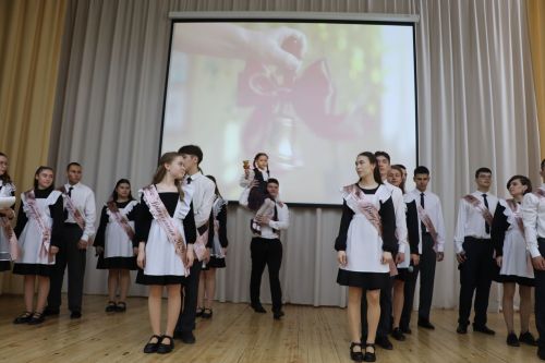 Хыяллар ак җилкән...