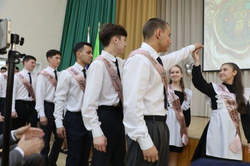 Хыяллар ак җилкән...