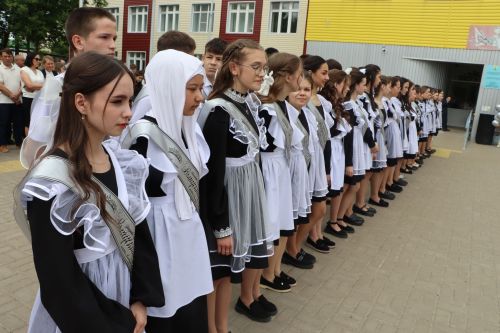 Хыяллар ак җилкән...