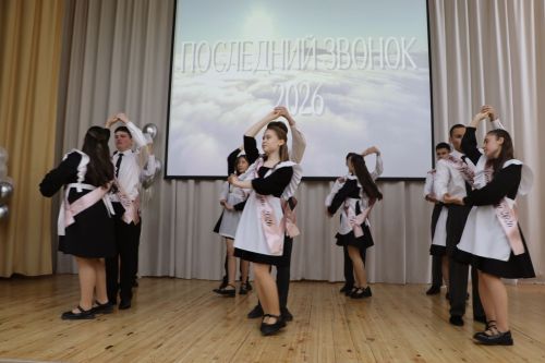 Хыяллар ак җилкән...
