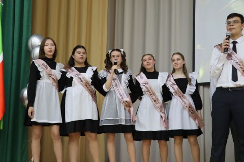 Хыяллар ак җилкән...