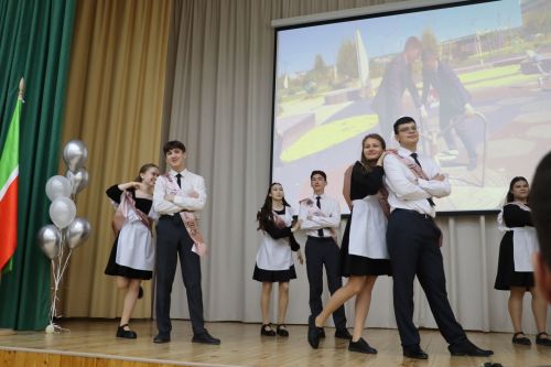 Хыяллар ак җилкән...