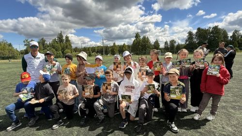 «Яшьлек» яшьләр үзәге  Халыкара балаларны яклау көне уңаеннан күңелле стартлар оештырды