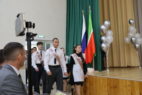 Хыяллар ак җилкән...