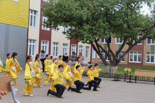 Хыяллар ак җилкән...
