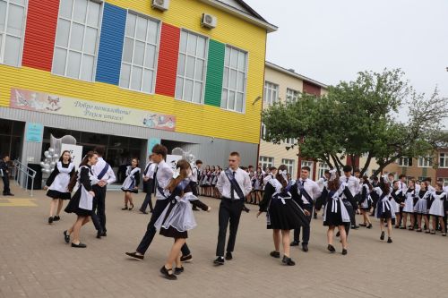 Хыяллар ак җилкән...