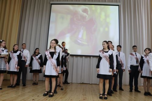 Хыяллар ак җилкән...