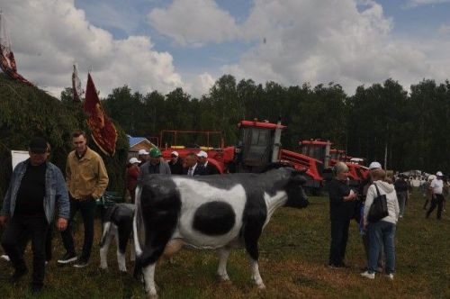 Сабантуй эчендә Сабантуй