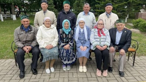 60 елдан соң очрашу
