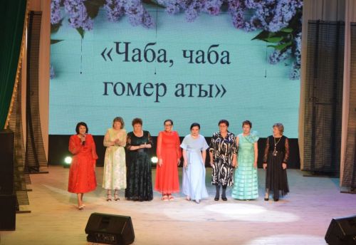 «Балкыш» социаль-тернәкләндерү үзәгендә ял итүчеләр өчен «Чаба, чаба гомер аты...» дип исемләнгән концерт оештырылды