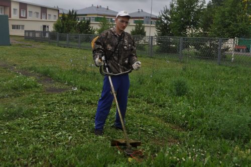 Балалар хезмәттә чыныга