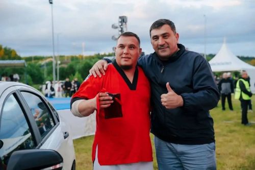 Көрәш келәмнәре Миңгәрдә, грек Амфитеатрына тиңләнә