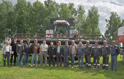 Комбайннар имтихан бирде – уракта  сынатмаска