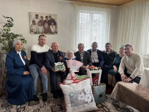 Ак яулыклы карт әбиләрем