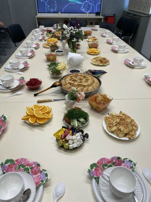 Мәктәпне тәмамлауга 50 ел: Икшермә урта мәктәбенең чыгарылыш сыйныфы Саба музеенда очрашты