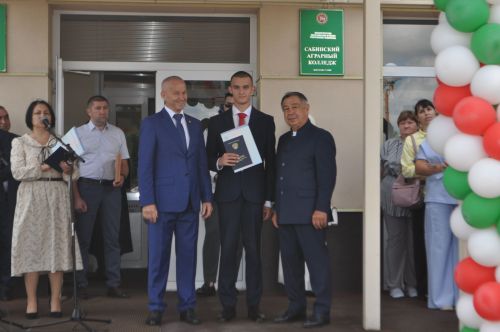 Саба аграр көллиятендә чыгарылыш кичәсе узды (фоторепортаж)