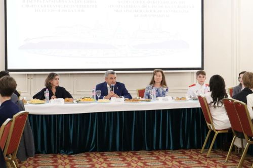 Илсур Һадиуллин укучылары БДИда беренче тапкыр 200 балл җыйган районнарны атады