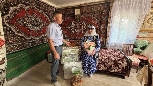 Гомер көзенең матур мизгелләре: Олы Кибәче ак әбисе 90 яшен билгеләп үтте