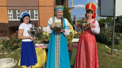 «Самовар янында кунакчыллык»: «Шоколад» бакчасында балалар өчен милли бәйрәм узды