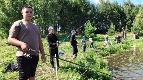 Шәүкәт күлендә легендар авылдашлар призына балыкчылар ярышы узды