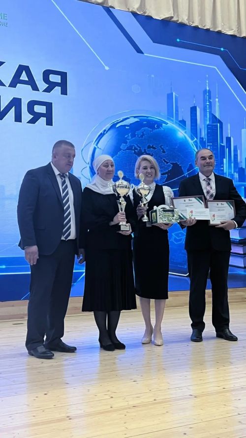 Август киңәшмәсенең пленар өлешеннән фоторепортаж