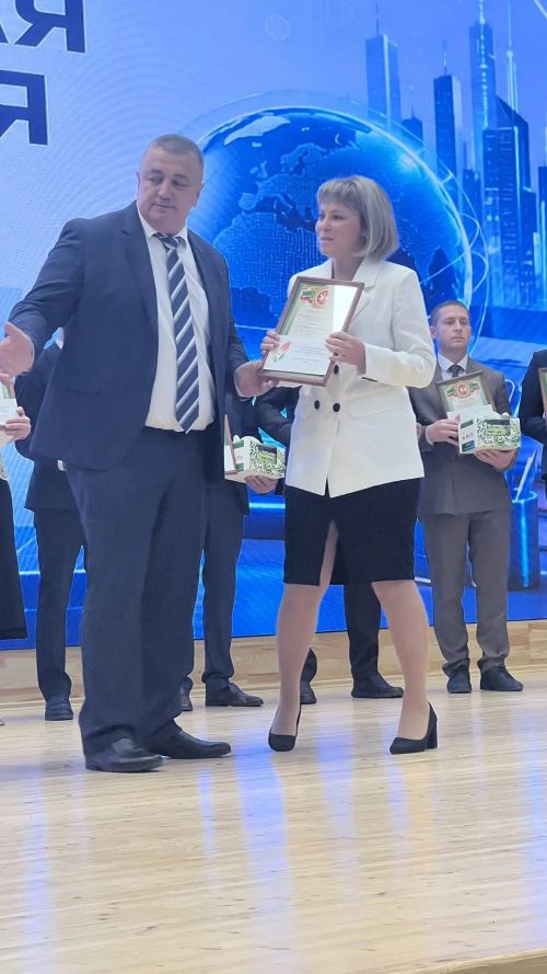 Август киңәшмәсенең пленар өлешеннән фоторепортаж