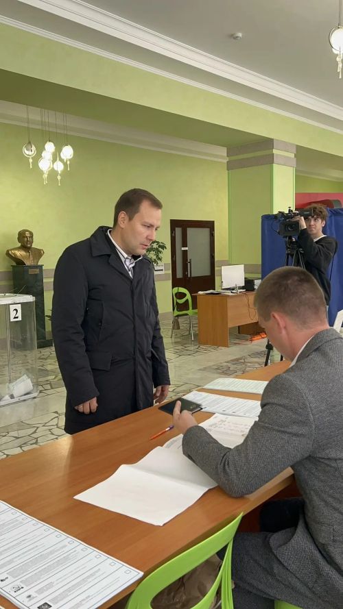 Марат Кәримов 2482 нче сайлау участогында тавыш бирде