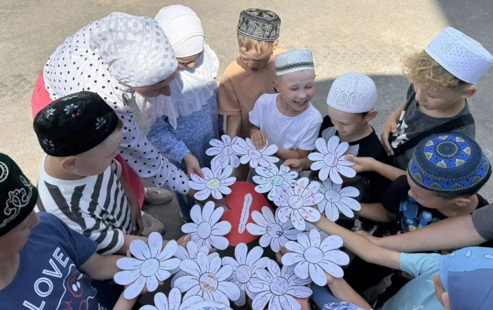 «Нургали» мәчетендә балалар белән  гаилә кыйммәтләре турында сөйләштеләр