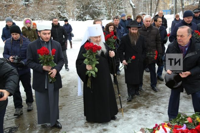 Дин әһелләре Кемерово шәһәрендә һәлак булучыларны дога кылып искә алды